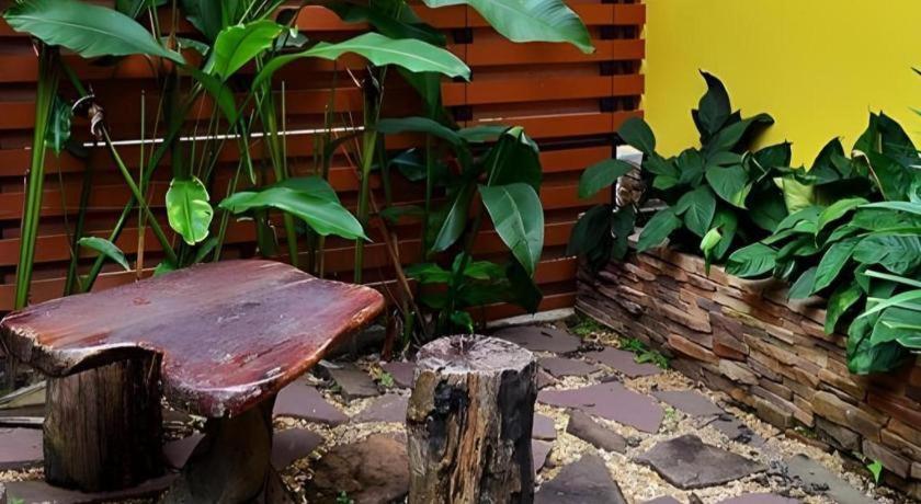 Tanisa Resort Chumphon Exterior photo
